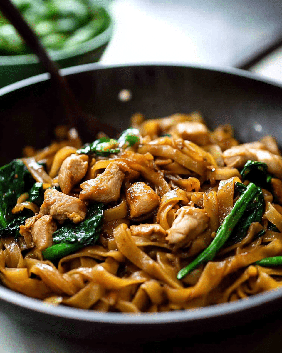 Pad See Ew (Thai Stir Fried Noodles)
