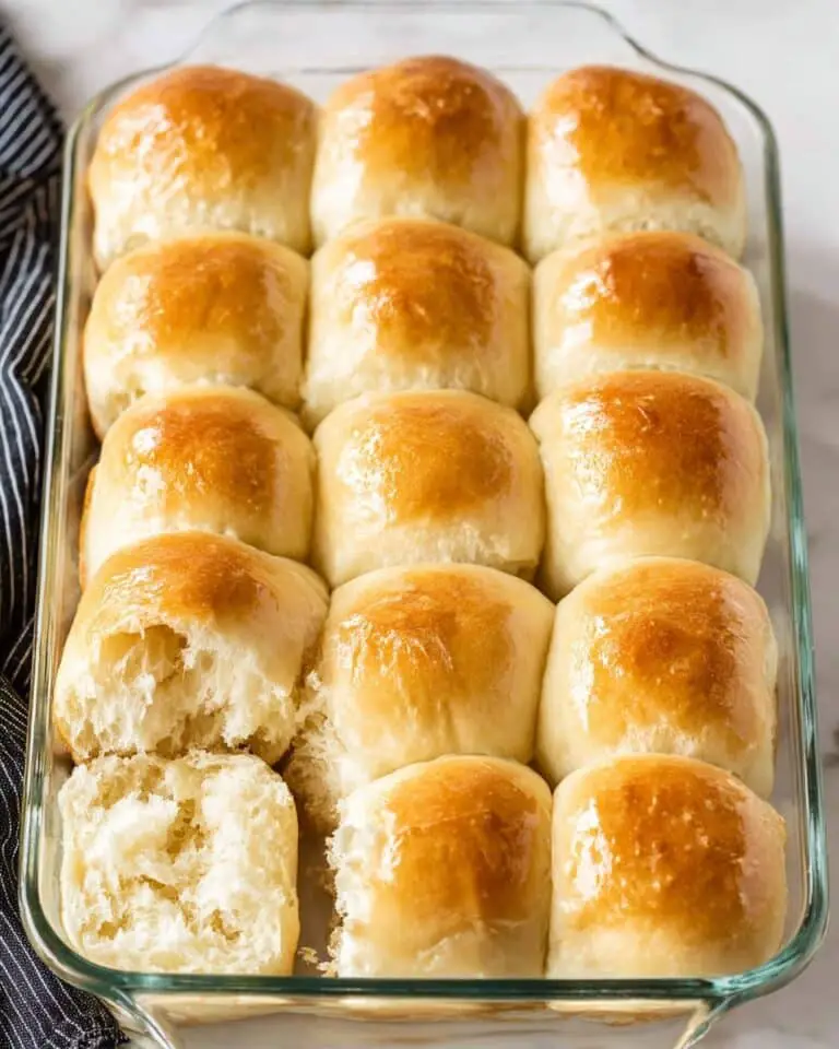 Fluffy Homemade Dinner Rolls Recipe