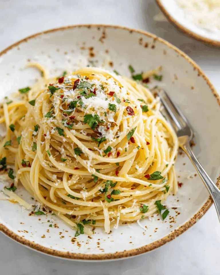 Spaghetti with Garlic and Olive Oil Recipe