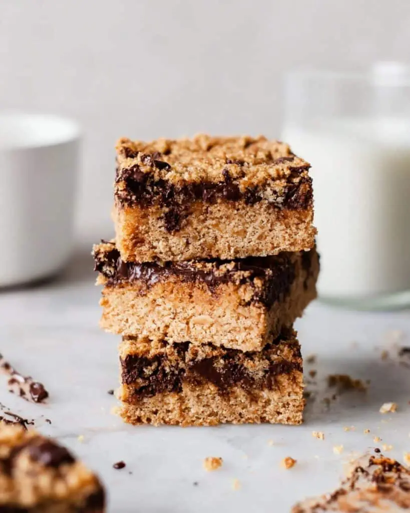 Banana Bread Blondies Recipe