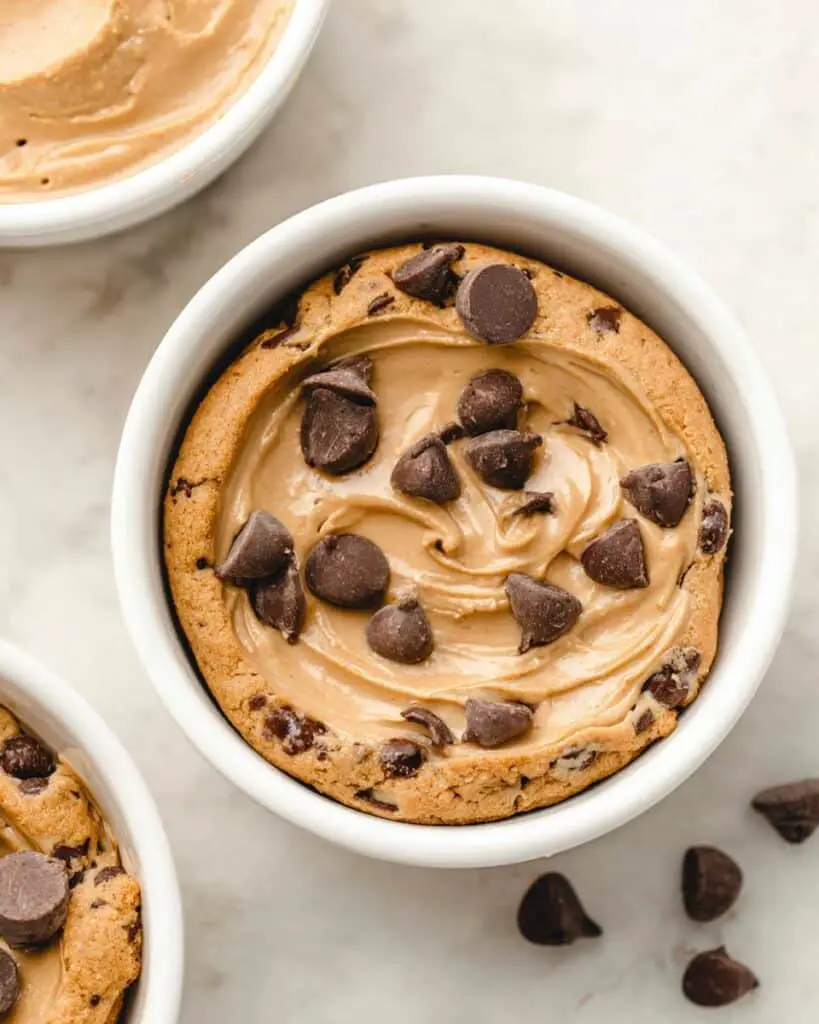 Blended Baked Oats with Peanut Butter and Chocolate Recipe