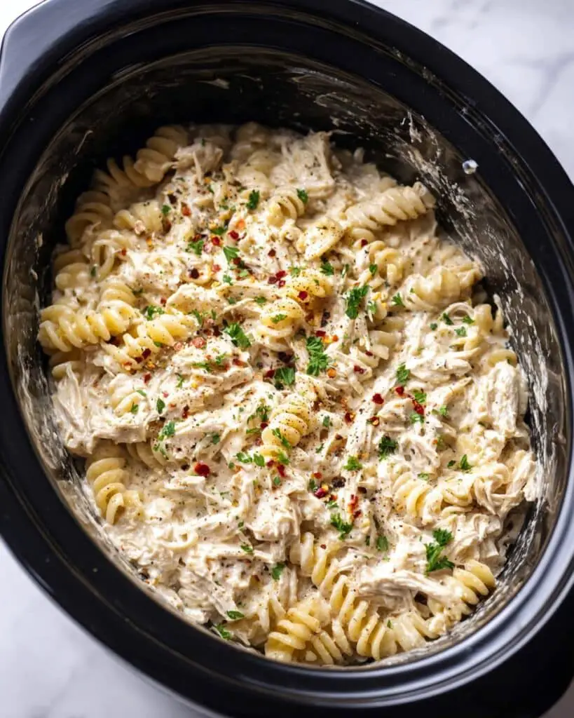 Crockpot Parmesan Garlic Chicken Pasta Recipe