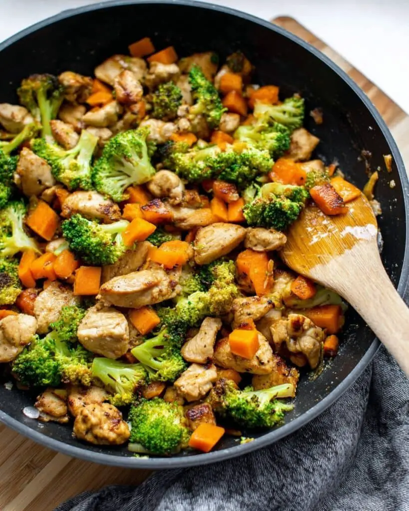 One-Pan Chicken & Veggies Skillet Recipe