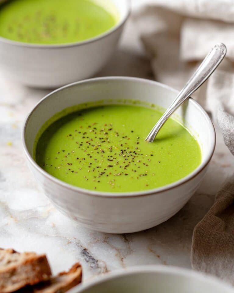 Creamy Vegan Cauliflower & Kale Soup Recipe